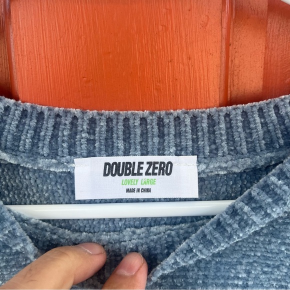 Double Zero Sweater - Picture 2 of 4